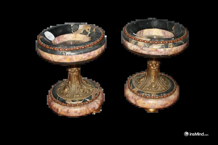 Alzatine Francesi del 1800 in Marmo con Applicazioni in Bronzo