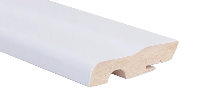 BATTISCOPA SAGOMATO MDF BIANCO VERNICIABILE – 5 BARRE – 12 ML