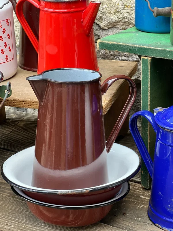 Brocca latta smaltata vintage