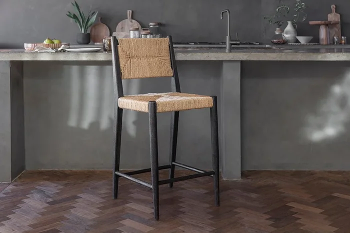 Lohanda Acacia & Munja Grass Counter Chair – Charcoal