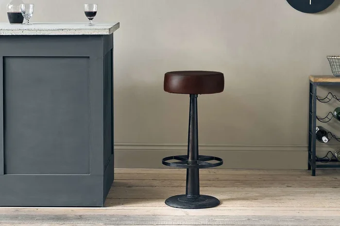 Narwana Leather Round Stool – Dark Brown