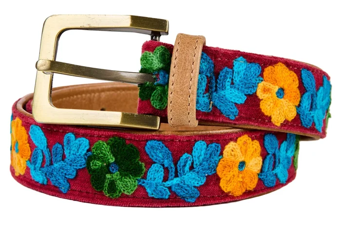 Skagit – Cintura Ricamata Mis.110 Fondo Rosso